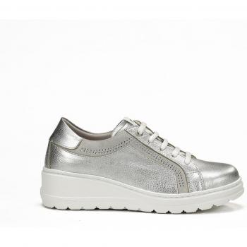 Fluchos Planas F1997 en Plata – Estilo y Comodidad