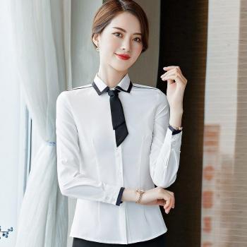 Camisa Blanca de Manga Larga con Cuello Negro para Mujer