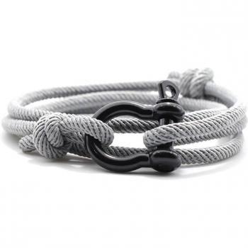 Brazalete de cuerda con hebilla en D