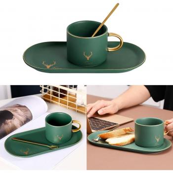 Cafetera Taza de Lujo y Platillo