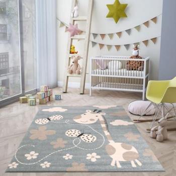 Vimoda Kinderteppich Giraffe mit Schmetterling und Blumen – Öko-Tex schadstofffreier Teppich für Mädchen und Jungs, Rechteckig 80x150 cm, Blau