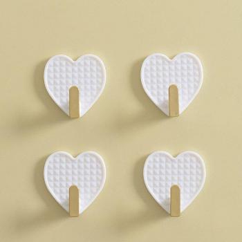 4pcs Heart-Shaped Hooks for Towels and Keys