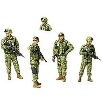 Miniatura 1:35 TAMIYA Iraq Autodifesa 35276