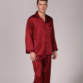 Ropa de dormir de seda para hombre
