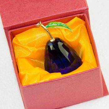 Elegante Glasfrucht als Wohnaccessoire