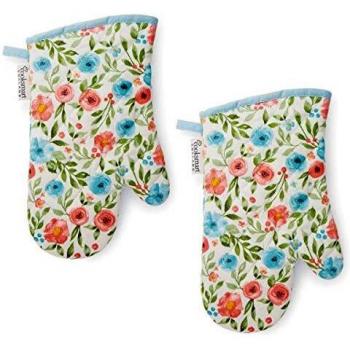Country-Themed Flower Oven Mitt Combo
