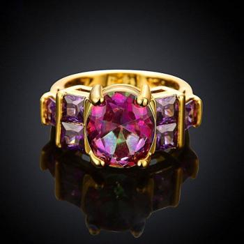 Anillo Grande Dorado con Piedra Púrpura