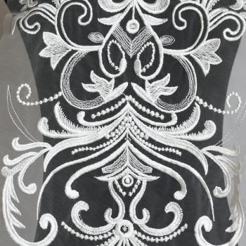 Élégance Exquise : Robe de Mariée en Dentelle Surdimensionnée