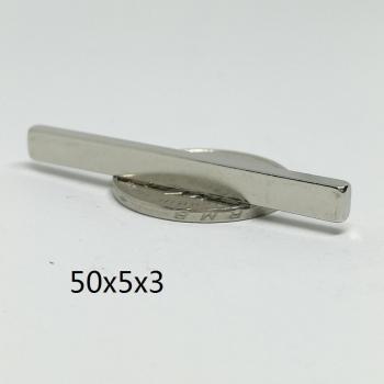 Neodimio Moto 50 mm × 5 mm × 3 mm N35