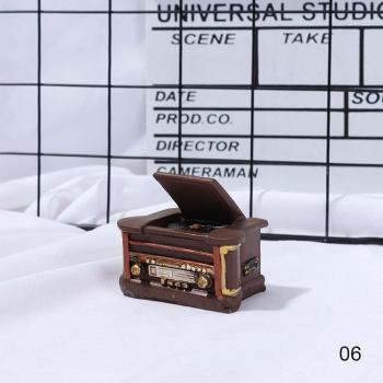 Retro Radio Resin Craft