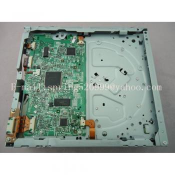 Matsushita 6-CD Changer for Mercedes E-Class W221