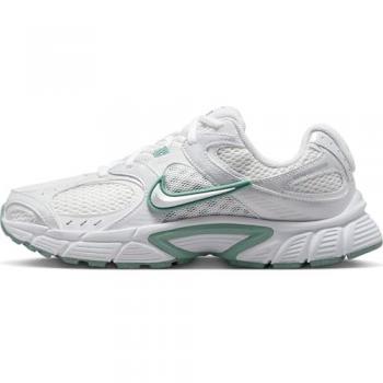 Baskets Nike Femme Vomero V5