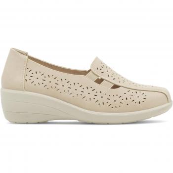 WSS21169-01 Beige: Clara Barson Damenhalbschuhe – Trendsetter