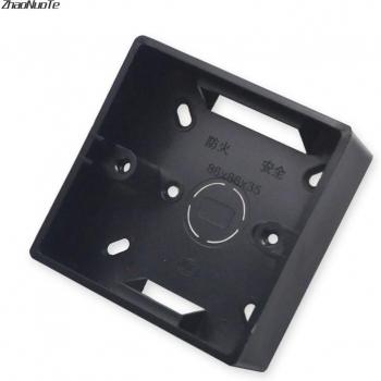 Boîte de jonction en PVC noir type 86, avec prise et interrupteur