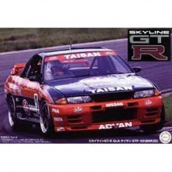 Fujimi 1/12 GT-R STP '92 Taisan Black Edition