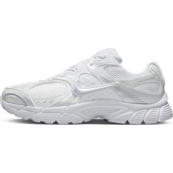 Nike V5 RNR Baskets Sportives