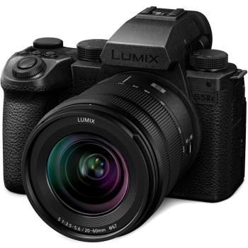 Panasonic Lumix S5 IIX 20‑60 mm Lens Bundle