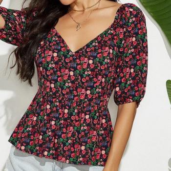 Top Suave de Algodón con Cuello en V y Flores