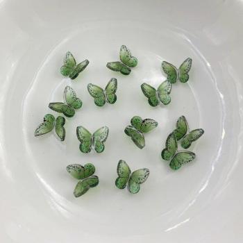 Decoración de Uñas Mariposa con Diamantes Imitados