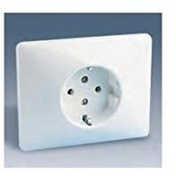 Enchufe Lateral 2P + TT, Modelo 48453-31