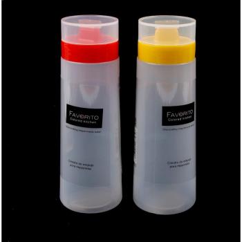 Botella de aceite y kétchup con almacenamiento