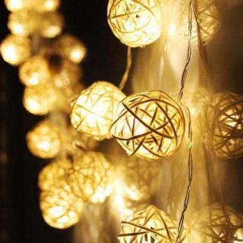 Guirnalda de Luces LED, 10 Bolas de Ratán, Decoración para Exterior y Eventos