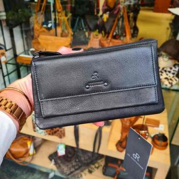 Zwarte clutch met voorvak DR Amsterdam, type: schoudertas/clutch