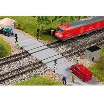 Auhagen N Gauge Half-Barrier Level Crossing