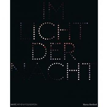 Im Licht der Nacht. In the Spotlight of the Night.