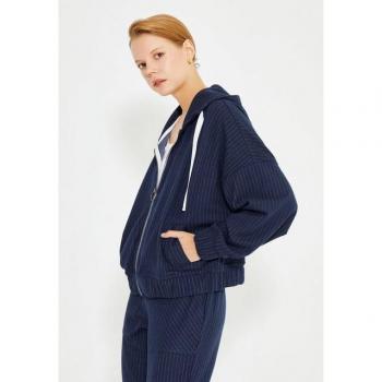Just Like You Sweatshirt in Übergröße mit Navyblauem Streifenmuster