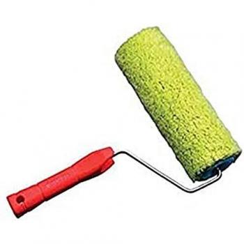 Rodillo de pintura verde para fachadas