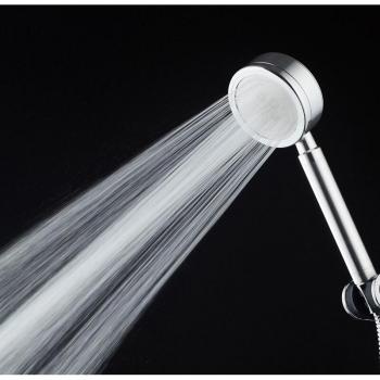 Alcachofa de ducha con sistema de ahorro de agua