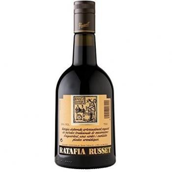 Ratafia Russet 70cl 26% Olot Girona Catalunya nueces verdes y plantas aromaticas
