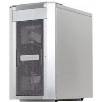 Silverstone SG03S USB 2.0 con Ventana Plata