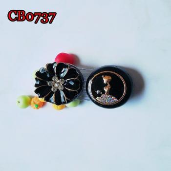 Stylish Pocket Lens Case with Flower Motif