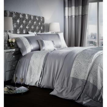 Catherine Lansfield Silver Luxor Comforting Jacquard Throw