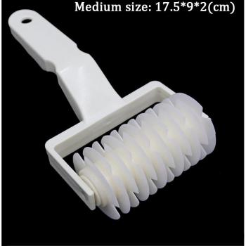 Embossed Dough Roller and Cutter Set