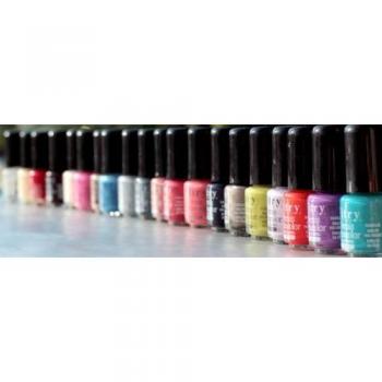 Vitry Mini Nagellack in Blutorange