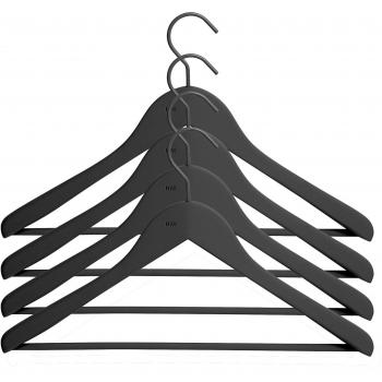 Schwarzer 4er Set HAY Soft Coat Holzkleiderbügel mit Breiter Stange