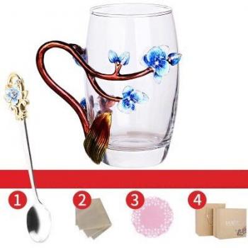 Hochwertige Teetasse mit blauen Details