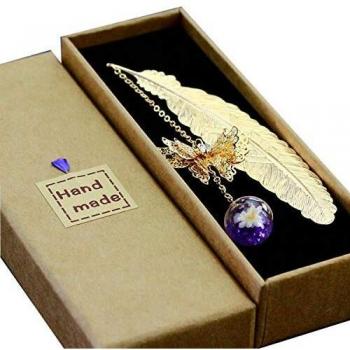 Toirxarn Metal Feather Bookmark with Eternal Dry Flower Pendant