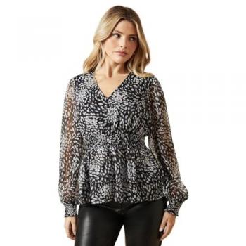 Elegant Single‑Color Buttoned Ruffle Blouse