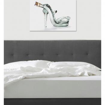 QUEENCE – Weißes Glasflaschenbild „S“ auf Canvas (120 × 80 cm)