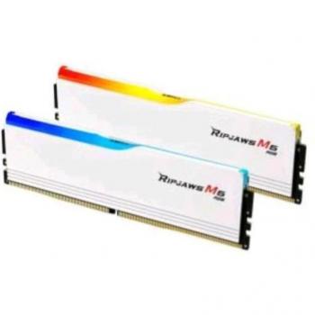 G.Skill Ripjaws M5 RGB Kit memoria PC Dettaglio DDR5 64 GB 2 x 32 GB Non-ECC 6000 MHz 288pin DIMM CL32 F5-6000J3238G32GX2-RM5RW