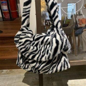 Stilvolle Damen Tote Tasche aus Kunstfell