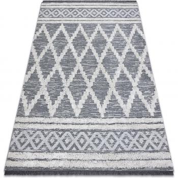 Diamond Pattern Boho Rug 136x190