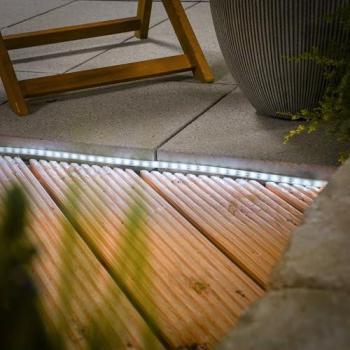 Esotec Solar‑LED‑Streifen (5 m) – 300 Kaltweiß LEDs für Außenbereich