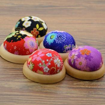 Bolitas de Alfiler de Madera – Soporte para Cojín de Costura
