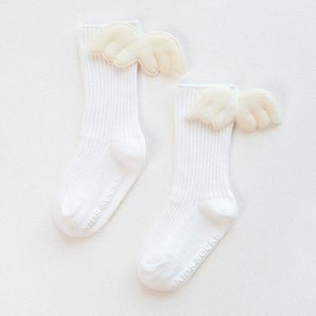 Chaussettes douces pour enfants avec ailes d'ange