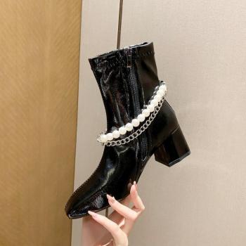 Zapato Crema Cadenas Cortas